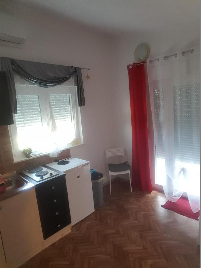 Apartments Megi Biograd Na Moru Ngoại thất bức ảnh