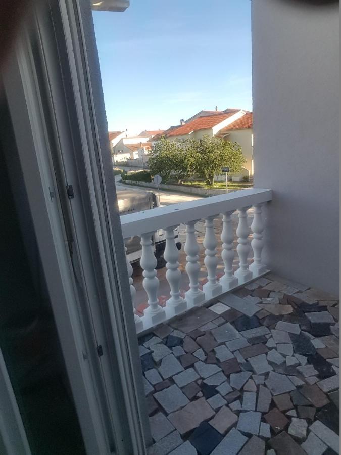 Apartments Megi Biograd Na Moru Ngoại thất bức ảnh