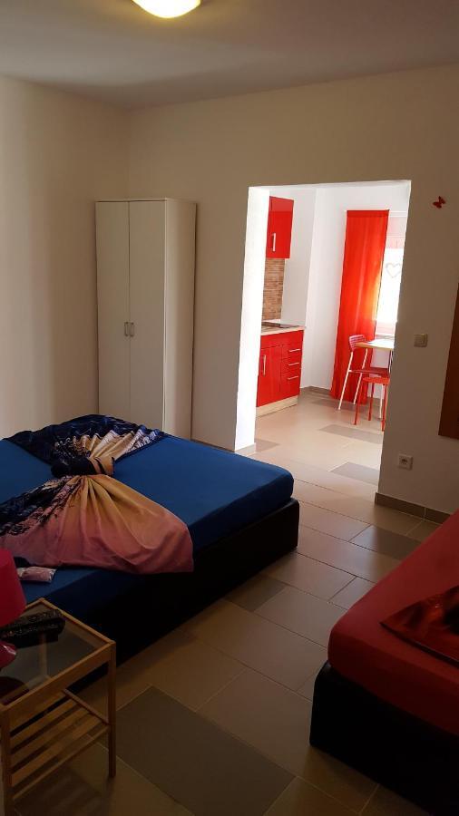Apartments Megi Biograd Na Moru Ngoại thất bức ảnh
