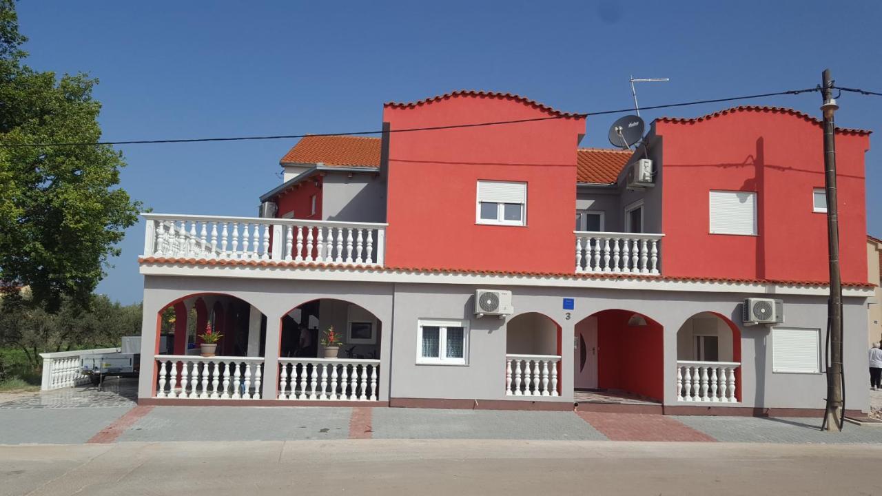 Apartments Megi Biograd Na Moru Ngoại thất bức ảnh